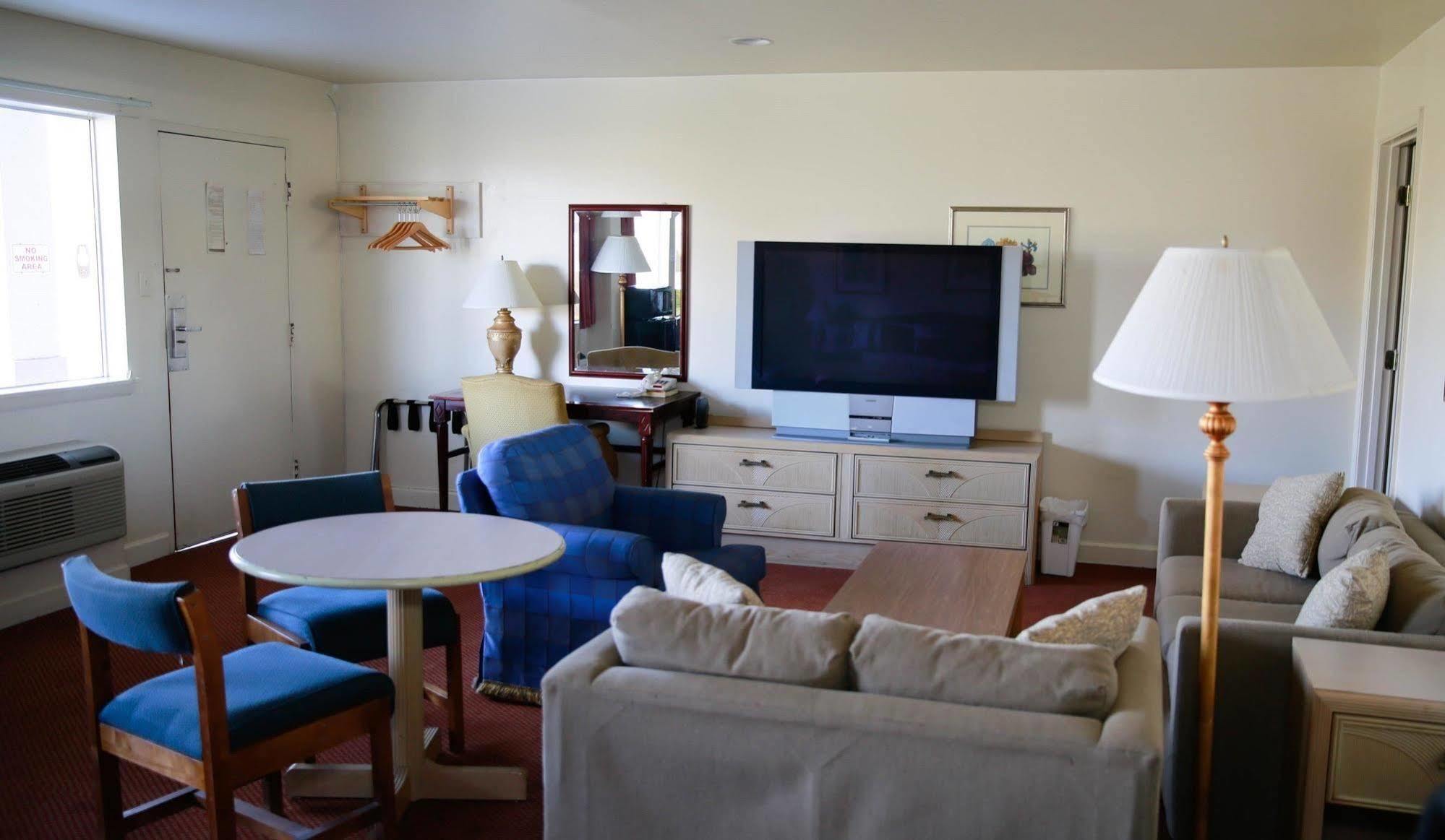 Hotel 6 Culpeper, Va 2*