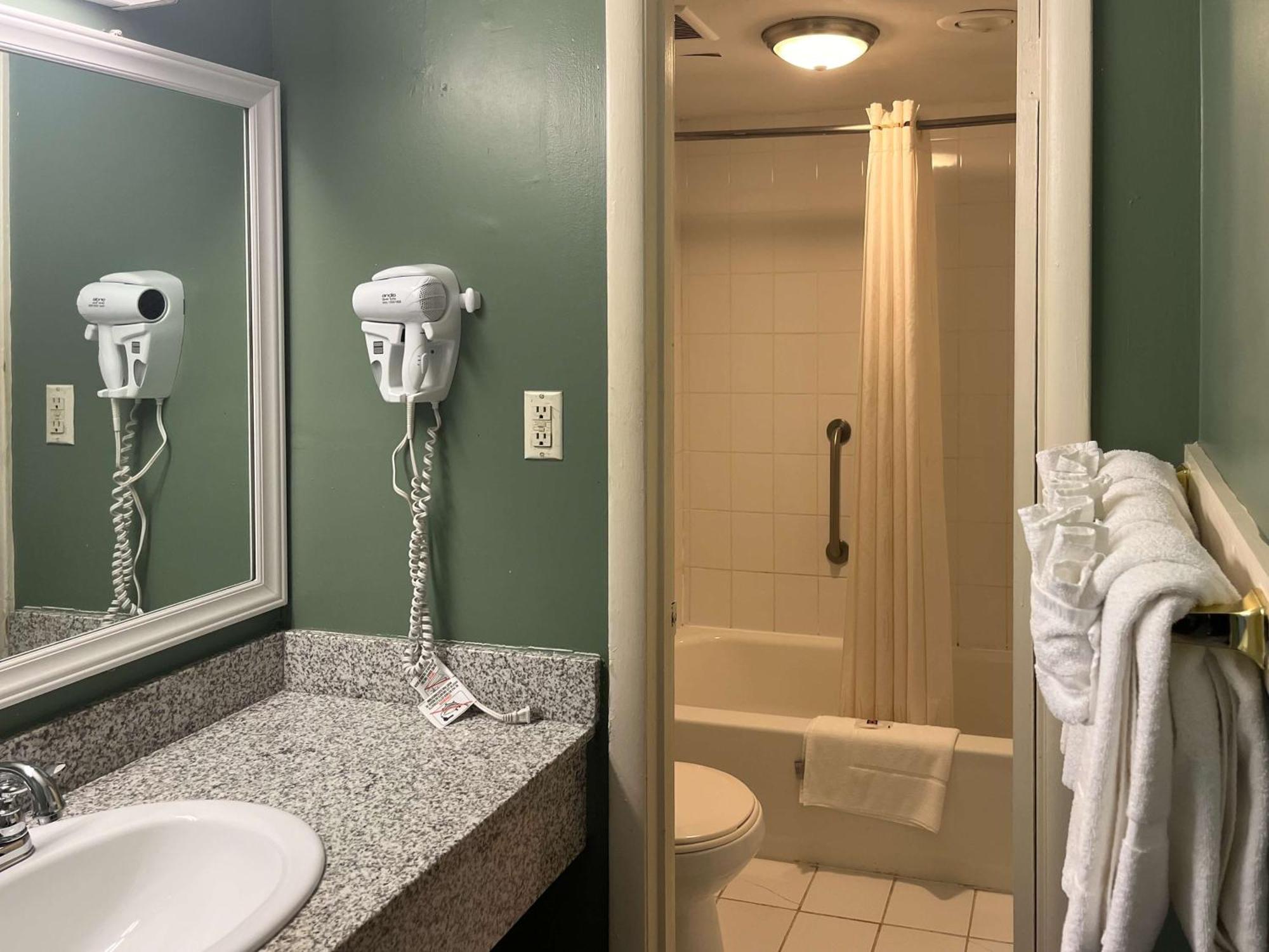 6 Culpeper, Va Hotel 2*
