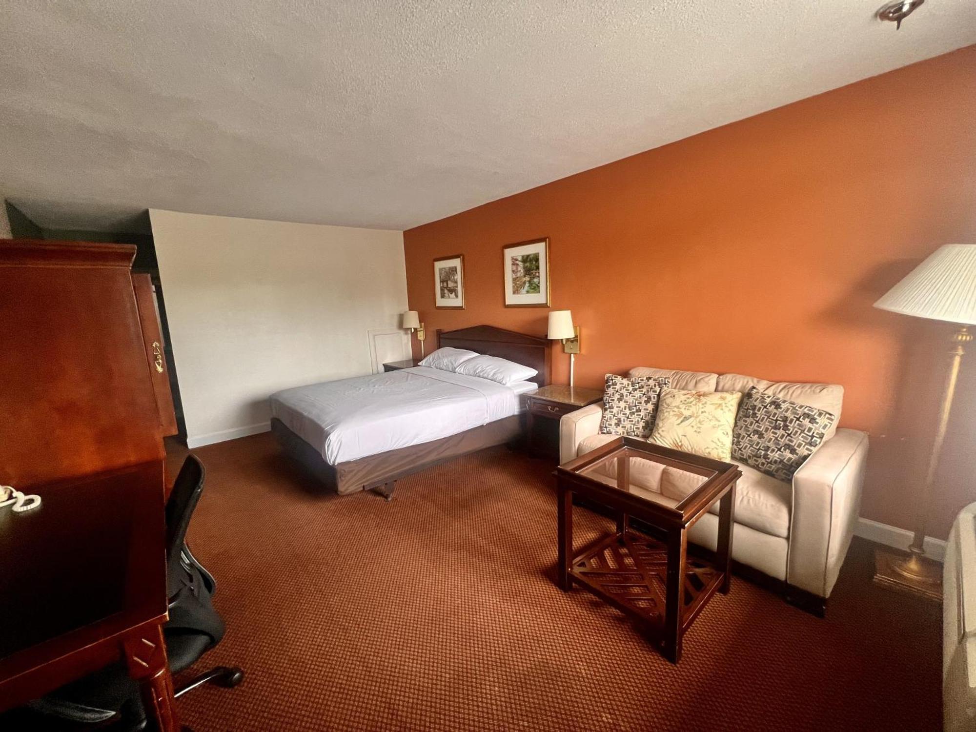 6 Culpeper, Va 2* Culpeper